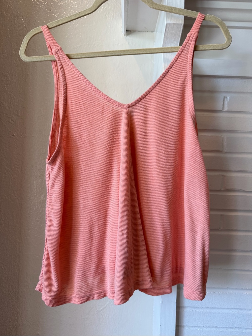 Free People Intimately Pink Ribbed Flowy V-Neck Tank Top Small